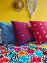 rot, blau Frühlingsdeko für Draussen Terrassengestaltung Lounge-Bereich Dekoration Kissen für Lounge-Möbel Gartenparty Deko Gartenparty Hochzeit Mexikanisches Essen Mexikanisches Fest Mexikanische Grillparty Tischdekoration Frida Kahlo Hippie Mexikanische Wohnkultur Kissen Home Dekor Wohnaccessoires Einrichtung Frida Kahlo Wohnstil Bunte Boho Terrasse Boheme Terrassendekoration Boho Balkon Exotische Terrassendeko Kleine Terrasse gestalten, geometrische Muster, Maya, Indio, Quadrate