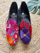 Ballerina, Moccasin, Flache Damenschuhe, Leder, schwarz, Blumenstickerei, bestickt, Blumen, Sommerschuhe, geschlossen, elegant, Loafer, flach, Absatz klein, mexikanisch, ausgefallenes Design, Mexiko, Frida Kahlo