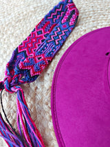 Hut Fedora (lila, dunkellila, Beerenfarbe, Herbstfarben) mit breiter Krempe, Mexiko, Kunsthandwerk, mit Dekoband geflochten, geometrische Muster, Cowboyhut, Mütze für Damen, boho Hut bemalt, Blumenmuster, Hut für den Herbst/Winter, Westernhut, sombrero