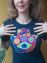 Handbesticktes T-Shirt dunkelblau mit Blumenstickerei aus Mexiko, Mexikanische Stickerei Shirt, Handarbeit, Besticktes Baumwoll-T-Shirt, Ethno Boho Stil, Mexikanische Mode, Bunt besticktes Damen T-Shirt, Handgesticktes T-Shirt aus Mexiko, mexikanisches Blumenstickerei T-Shirt, Ethno Shirt Stickerei, Handarbeit aus Mexiko, Hippie Boho besticktes T-Shirt –embroidered T-shirt, floral pattern, Mexican fashion, handmade T-shirt, fair trade clothing