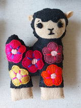 Mexikanische Weihnachtsanhänger Lama, Weihnachtsbaumanhänger Lama Mexiko, bestickte Weihnachtsanhänger Tiermotive, Filz Weihnachtsanhänger Tiere, handgestickter Weihnachtsschmuck, Weihnachtsdeko ausgefallen, bunte Weihnachtsdeko, mexikanische Filzornamente, Bommel Anhänger, Quaste / Tassel Anhänger, Pompon Weihnachtsanhänger Lama Baumschmuck Lama folkloristischer Christbaumschmuck, handgemacht Mexiko, Fair-Trade Weihnachtsdeko, Boho Weihnachtsanhänger, farbenfroher Christbaumschmuck