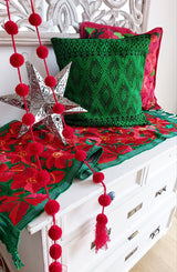 Pom pom garland, tree decoration, room decoration in 4 colors (purple, white, red, pink)