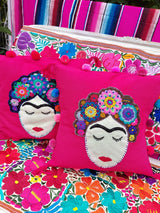 boho Deko, Mexikanische Wohnaccessoires, Kissen mexican style, farbenfroh, handgewebt, Chiapas, Schlafzimmer, bedroom, living room, Frida Kahlo Kissen aus Mexiko, mexikanische Textilien, Einrichtungsdeko, Kissenbezug, Sofakissen, Schlafzimmerkissen, Blumenstickerei, bunt, pink, türkis, Blumenkranz, mexikanische Einrichtung, Stil, eclectic, mexican cushion, from Mexiko, oreiller mexicain, bunt, colourful cushion, mexikanisch Wohnen, mexikanische Wohnkultur, mexikanische Einrichtung, Kolonialstil, Hacienda
