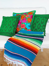 Mexikanische Kissen grün Weihnachten Advent Dekokissen Kissenbezug Sofakissen Schlafzimmer Einrichtung Boho hippie ethno eclectic fairtrade handgewebt mexican cushion mexicain cussion, Frida Kahlo Stil, Streifen Decke sarape, Kuscheldecke, bunt, mexikanisch Wohnen, mexikanische Wohnkultur, mexikanische Einrichtung, Kolonialstil, Hacienda