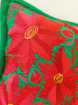 Weihnachtskissen, Weihnachtsdeko, Weihnachtsstern, Sterne, Adventsdeko, Adventszeit, bohoxmas, rote grüne Kissen, bunte Kissen, Mexikanische Kissen, Kissenbezug, bunte Dekokissen, Blumenstickerei, Boho, Hippie, exotisch, Frida Kahlo, Mexikanische Einrichtung, Mexikanische Deko, Stil, Sofakissen, Schlafzimmerkissen, Textilien, Stoffe, Kunsthandwerker, Chiapas, handbestickt, handgenäht, fair trade , mexikanisch Wohnen, mexikanische Wohnkultur, mexikanische Einrichtung, Kolonialstil, Hacienda