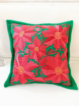 Weihnachtskissen, Weihnachtsdeko, Weihnachtsstern, Sterne, Adventsdeko, Adventszeit, bohoxmas, rote grüne Kissen, bunte Kissen, Mexikanische Kissen, Kissenbezug, bunte Dekokissen, Blumenstickerei, Boho, Hippie, exotisch, Frida Kahlo, Mexikanische Einrichtung, Mexikanische Deko, Stil, Sofakissen, Schlafzimmerkissen, Textilien, Stoffe, Kunsthandwerker, Chiapas, handbestickt, handgenäht, fair trade , mexikanisch Wohnen, mexikanische Wohnkultur, mexikanische Einrichtung, Kolonialstil, Hacienda