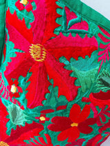 Weihnachtsdeko, Weihnachtskissen, Weihnachtsstern, Adventsdeko, grünes Kissen, bunte Kissen, geometrische Muster, Mexikanische Kissen, Kissenbezug, bunte Dekokissen, Blumenstickerei, Boho, Hippie, exotisch, Frida Kahlo, Mexikanische Einrichtung, Mexikanische Deko, Stil, Sofakissen, Schlafzimmerkissen, Textilien, Stoffe, Kunsthandwerker, Chiapas, handbestickt, handgenäht, fair trade, mexikanisch Wohnen, mexikanische Wohnkultur, mexikanische Einrichtung, Kolonialstil, Hacienda