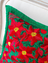 Weihnachtsdeko, Weihnachtskissen, Weihnachtsstern, Adventsdeko, grünes Kissen, bunte Kissen, geometrische Muster, Mexikanische Kissen, Kissenbezug, bunte Dekokissen, Blumenstickerei, Boho, Hippie, exotisch, Frida Kahlo, Mexikanische Einrichtung, Mexikanische Deko, Stil, Sofakissen, Schlafzimmerkissen, Textilien, Stoffe, Kunsthandwerker, Chiapas, handbestickt, handgenäht, fair trade, mexikanisch Wohnen, mexikanische Wohnkultur, mexikanische Einrichtung, Kolonialstil, Hacienda