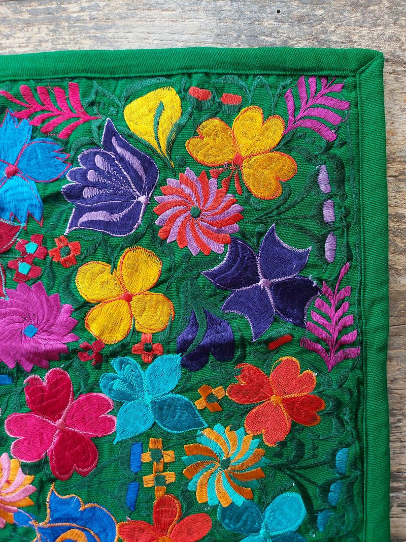 Kissenbezug 50 x 50 cm mexican design grün, Blumenmuster, Deko-Kissen mit Stickerei
