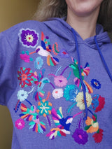 Kaputzenpullover bestickt mit Blumen und Kolibri lila Größe 38, 40/42, Hoodie mit Blumenstickerei aus Mexiko, mexikanisch, Sweatshirt mit Tasche, Wandern, Segeln, Relax, Yoga, Bergsteigen, Skifahren, Meditation, Mandala, Chill Outfit, Outdoor, vintage, hippie, weich, spirituell, Zen, BLumenmuster, Blumen pullover, übergroßer Hoodie, Ästhetischer, Outfit inspo, Geschenkidee für Mama, Frau, flower power, Vogel, feelgood, Exotisch, Tiere, romantisch, exotisch, Statement, Frida Kahlo Stil, 