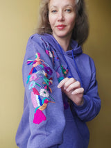 Kaputzenpullover bestickt mit Blumen und Kolibri lila Größe 38, 40/42, Hoodie mit Blumenstickerei aus Mexiko, mexikanisch, Sweatshirt mit Tasche, Wandern, Segeln, Relax, Yoga, Bergsteigen, Skifahren, Meditation, Mandala, Chill Outfit, Outdoor, vintage, hippie, weich, spirituell, Zen, BLumenmuster, Blumen pullover, übergroßer Hoodie, Ästhetischer, Outfit inspo, Geschenkidee für Mama, Frau, flower power, Vogel, feelgood, Exotisch, Tiere, romantisch, exotisch, Statement, Frida Kahlo Stil, 