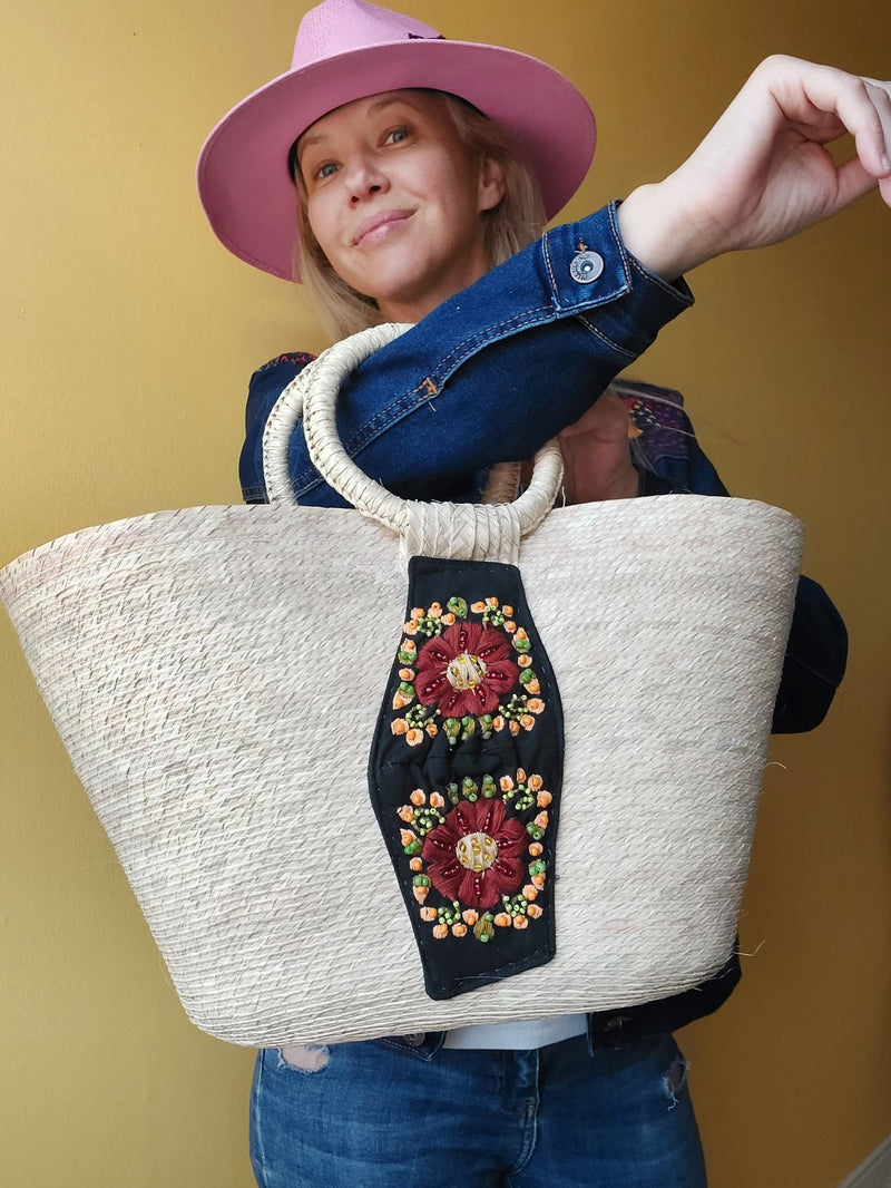 Palmentasche Mexiko Blumenstickerei, bunte handgemachte mexikanische Mandala Tasche, bestickte Palmentasche, farbenfrohe, Beachtasche, Einkaufstasche, Shopper, Handtasche, Palm leaf bag Mexico floral embroidery, straw bag with mandala design, colorful tassel handbag, handmade embroidered tote, purse with pom poms, beachbag, handbag, Sommertasche, Markttasche, schwarz, braun, Perlenbestickt