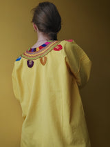 mexikanische Bluse, handbestickte Bluse,
traditionelle mexikanische Bluse,
bestickte Bluse Mexiko, bunte Bluse Mexiko, Boho Bluse, Bluse aus Mexiko handgemacht, Ethno Bluse, Huipil Bluse, Frida Kahlo Bluse, mexikanische Mode Damen, Bluse mit Blumenmuster, Sommerbluse Baumwolle,
Festival Bluse, Bluse mit Stickerei, blouse mexicaine brodée, blouse traditionnelle du Mexique, blouse artisanale mexicaine, blouse bohème mexicaine, gelb, yellow