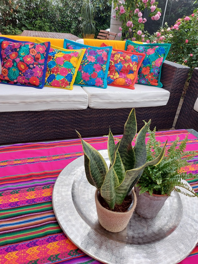 Terrassedeko Kissen für draussen, Mexikanische Party, mexikanische Hochzeit, mexikanische Kissenbezug, boho Kissen für den Garten, bunte Kissen für Outdoor Lounge, mexikanisch einrichten Balkon, mexican style, boho Kissenhülle bunt mit Blumen