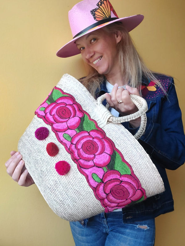 Palmentasche sexy Corsage Form Mexiko Blumenstickerei, bunte Strohtasche mit Bommeln, handgemachte mexikanische Mandala Tasche, bestickte Palmentasche, farbenfrohe, Beachtasche, Einkaufstasche, Shopper, Handtasche, Palm leaf bag Mexico floral embroidery, straw bag with mandala design, colorful tassel handbag, handmade embroidered tote, purse with pom poms, beachbag, handbag, Sommertasche, Markttasche, pink