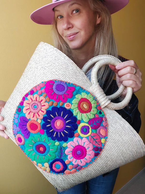 Palmentasche Mexiko Blumenstickerei, bunte Strohtasche mit Bommeln, handgemachte mexikanische Mandala Tasche, bestickte Palmentasche, farbenfrohe, Beachtasche, Einkaufstasche, Shopper, Handtasche, Palm leaf bag Mexico floral embroidery, straw bag with mandala design, colorful tassel handbag, handmade embroidered tote, purse with pom poms, beachbag, handbag