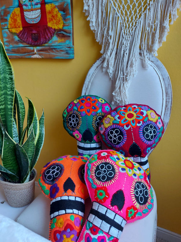 Halloween Decoration: Calavera skull (large, turquise) from Mexico