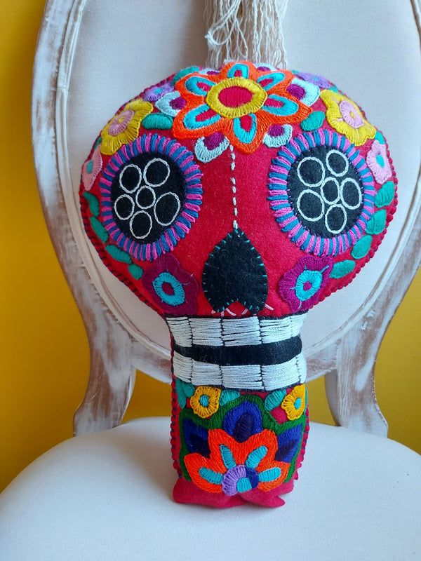 Totenkopf-Kissen, sugar skull Kissen, Tag der Toten Kissen, Halloween Home Dekor aus Mexiko, handbestickt