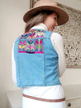 Weste mit Blumenstickerei, Damenweste mit Stickerei aus Mexiko, hippie Damenweste, boho chic Damenweste bestickt, Mexikanische Mode