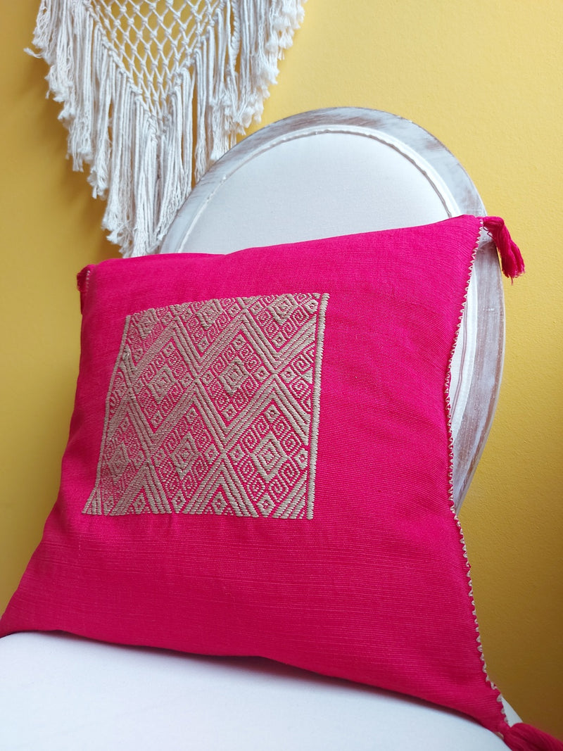 Mexican decorative pillow Maya (red) hand woven in San Andres Larrainzar