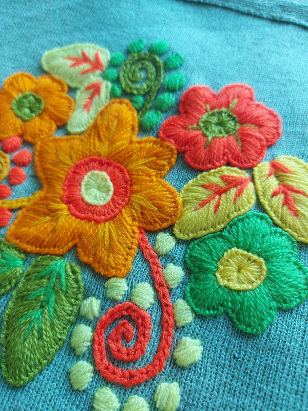Mexikanischer Poncho/Schal (grün) mit Blumenstickerei