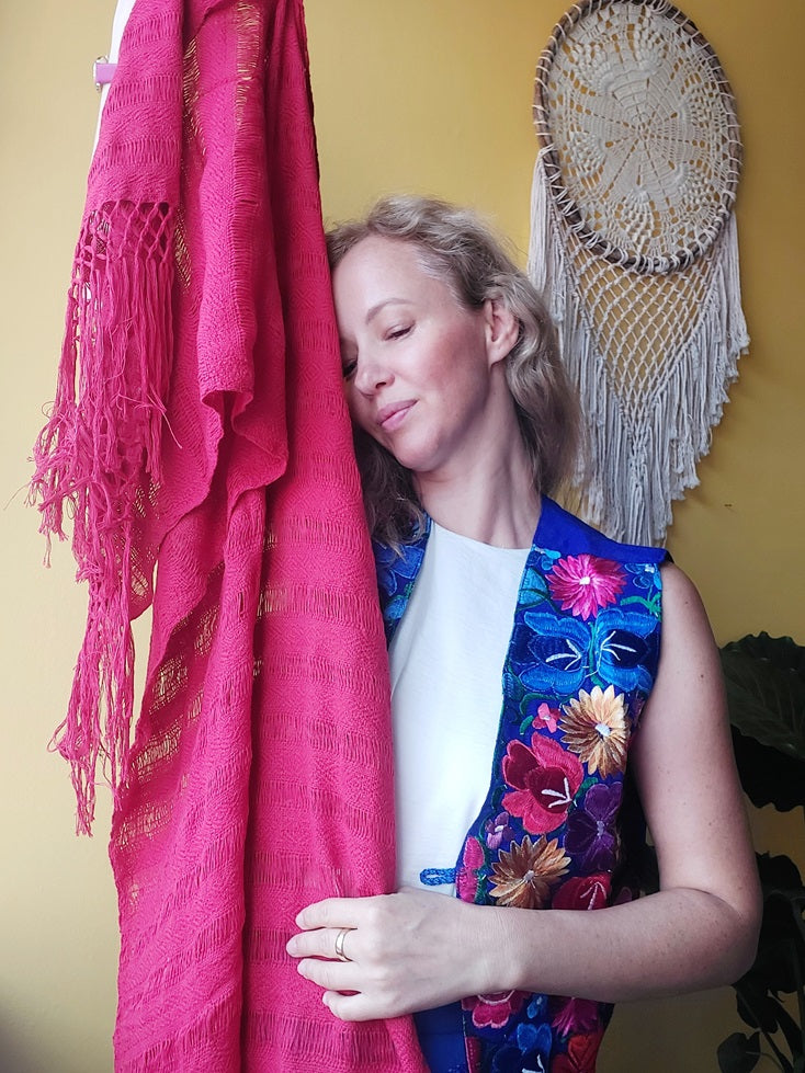 Winterschal, Rebozo, mexikanisch, Schal aus Mexiko, Baumwollschal, Baumwolle, Kunsthandwerk, Schal aus Chiapas, Mode aus Mexiko, Poncho, traditionell, blau, pink, rot, Weihnachtsgeschenk