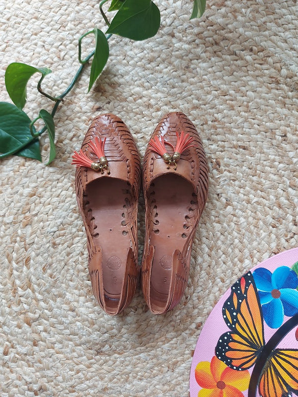 Size 41 Boho leather shoe purple pink flower embroidery