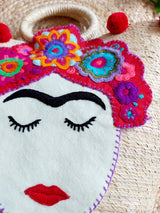 Frida Strohtasche (beige-rot) aus Mexiko mit Blumenapplikation
