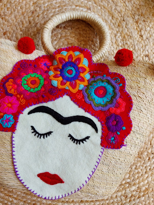Frida Kahlo creme beige rot Strohtasche Beachtasche aus Mexiko natur beige Frida Kahlo bunt geflochten Handgefertigt Shopper Tote bag mexican straw palmleaves tassel pom pom Bommel