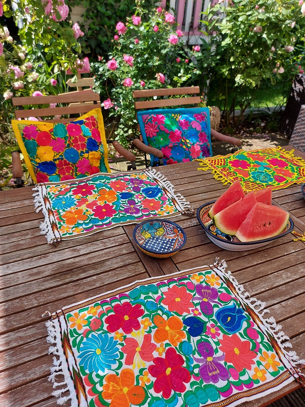 Colorful placemat (blue-turquise) with floral embroidery from Mexico