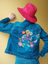 Jeansjacke Totenkopf bestickt mexikanisch, Schädel Jeansjacke, Jeansjacke skull bestickt, Blumen, Tiere, Vögel, Kolibri, Handarbeit mexikanisch, Kunsthandwerk Oaxaca, Streetwear-Jacke, boho hippie Kleidung, dunkelblau, Blumenmuster, embroidered jeansjacket mexican, Jeansjacke für Hochzeit, Tag der Toten, Dia de muertos,