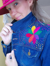 Jeansjacke mit Stickerei Kunsthandwerk mexiko mexikanisch, Blumen, Mais, Chiapas, Oaxaca, Mode, Bekleidung, Jacke, Handbestickt, Handarbeit, mexican fashion, handmade, embroidery