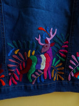 Jeansjacken Damen besonders mit Kolibri, Jeansjacke bestickt Blumen, Jeansjacke Stickerei Blumen, Jeansjacke bestickt Boho, Jeansjacke Rücken bestickt, Jeansjacke oversize, bestickte Jeansjacke Damen, ausgefallene Jeansjacke, Blumenstickerei, florale Stickerei, dunkelblaue Denimjacke, handbestickt, Baumwolljacke, mexikanisches Design, Ethno-Mode, Frida Kahlo Stil, Hippie-Look, Boho-Chic, bunte Blumenmuster, strech, dunkelblau, Festival Style, Festival Outfit