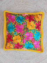 Kissenbezug mexikanisch gelb, Kissenbezug bestickt, bunte Kissenbezüge, Kissenbezug bunt, Kissenhülle Blumenstickerei pink, Kissenbezug 50 x 50 pink rot, Blumenmuster mexikanischTerrassedeko Kissen für draussen, Mexikanische Party, mexikanische Hochzeit, mexikanische Kissenbezug, boho Kissen für den Garten, bunte Kissen für Outdoor Lounge, mexikanisch einrichten Balkon, mexican style, boho Kissenhülle bunt mit Blumen