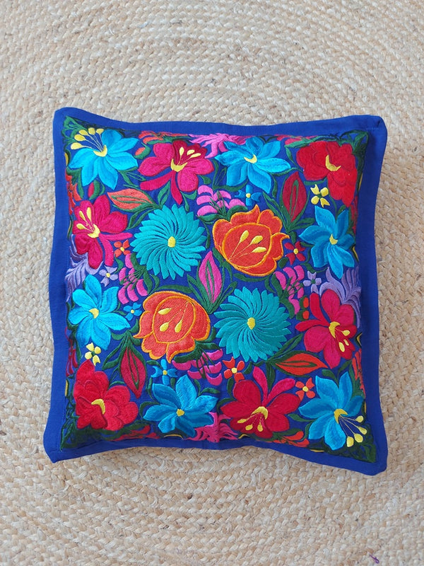 Kissenbezug mexikanisch blau, Kissenbezug bestickt, bunte Kissenbezüge, Kissenbezug bunt, Kissenhülle Blumenstickerei, Kissenbezug 50 x 50 pink rot, Blumenmuster mexikanischTerrassedeko Kissen für draussen, Mexikanische Party, mexikanische Hochzeit, mexikanische Kissenbezug, boho Kissen für den Garten, bunte Kissen für Outdoor Lounge, mexikanisch einrichten Balkon, mexican style, boho Kissenhülle bunt mit Blumen