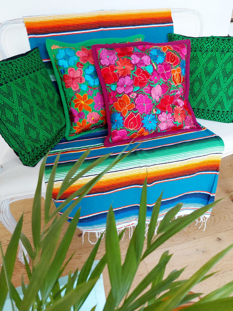 Boho Kissen Maya aus Mexiko in grün-schwarz mit Stickerei – Chunigula mexfashion