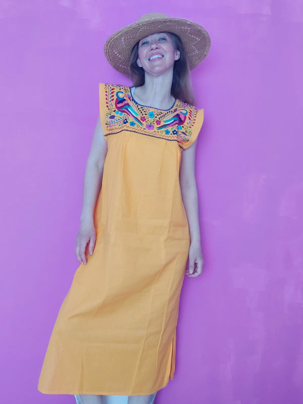 Mexikanische Kleid Tunika embroidery dress maxi lang clothing online shop european colourful Mexiko mexican Mode fashion Blumen flower gelb yellow