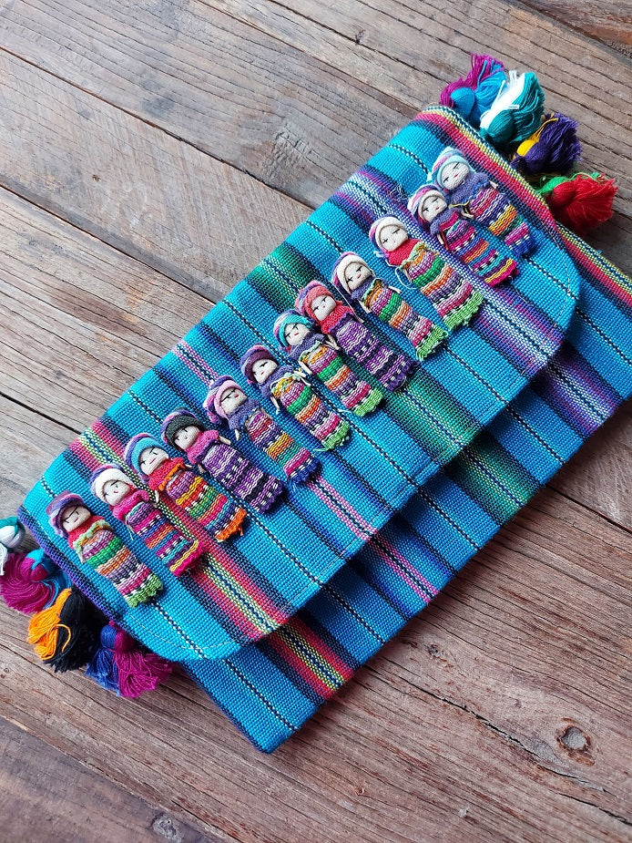 Boho Clutch - Abendtasche - Schultertasche mit Püppchen aus Mexiko