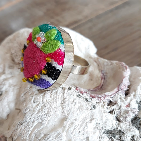Ring rund bestickt rosa aus Mexiko (handmade)
