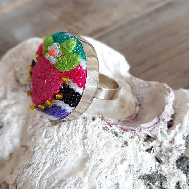 Ring round embroidered pink from Mexico (handmade)